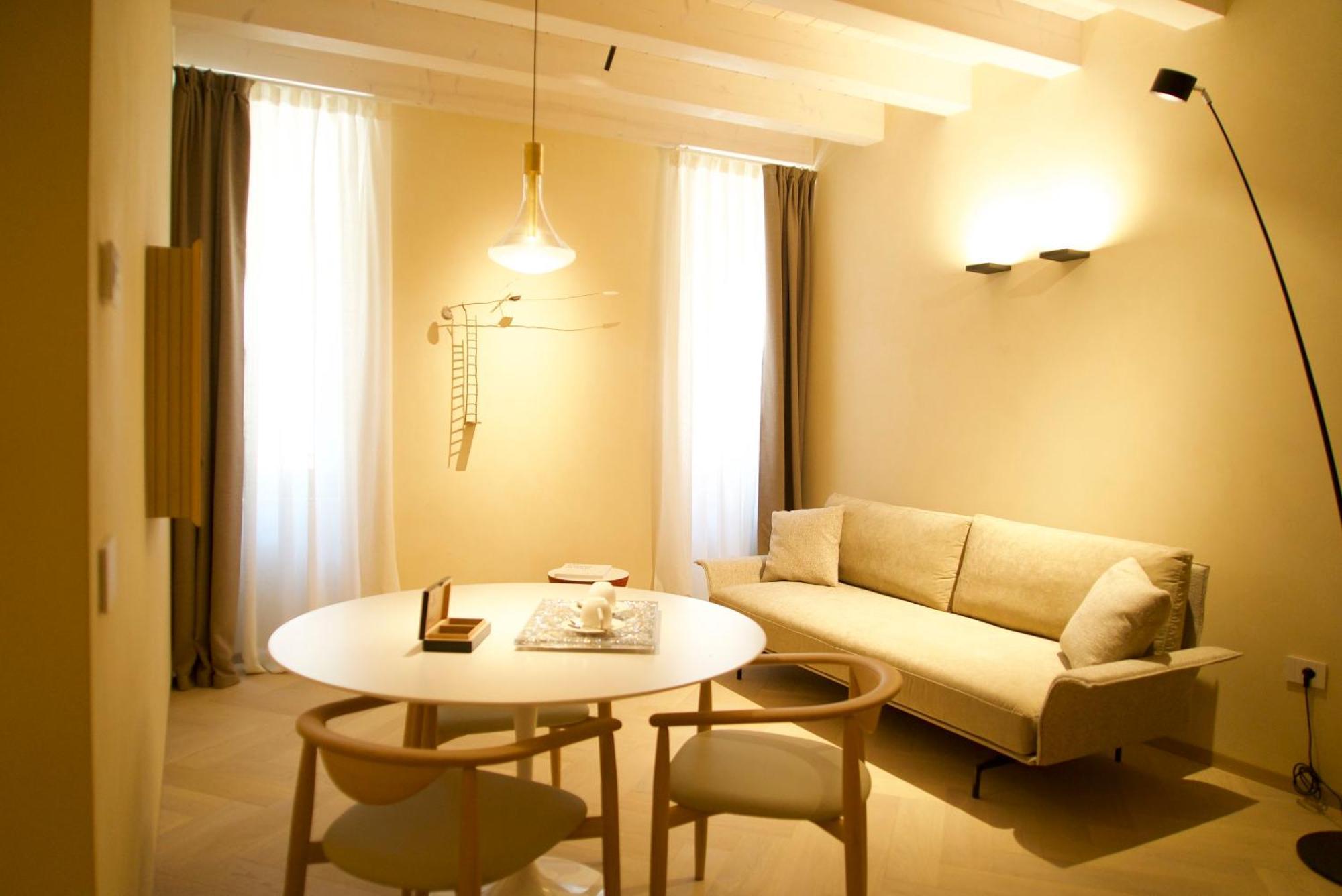 Appartement Palazzo Ciopeta - Italian Excellence à Vérone Extérieur photo